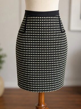 Miss Wu Textured Tweed Pencil Skirt | Black & Pale Yellow | Size 6